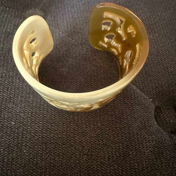 Buffalo horn cuff - Picture 2 of 9